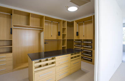 LinkNow Media Bedroom avilable for rent