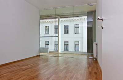 LinkNow Media Bedroom avilable for rent